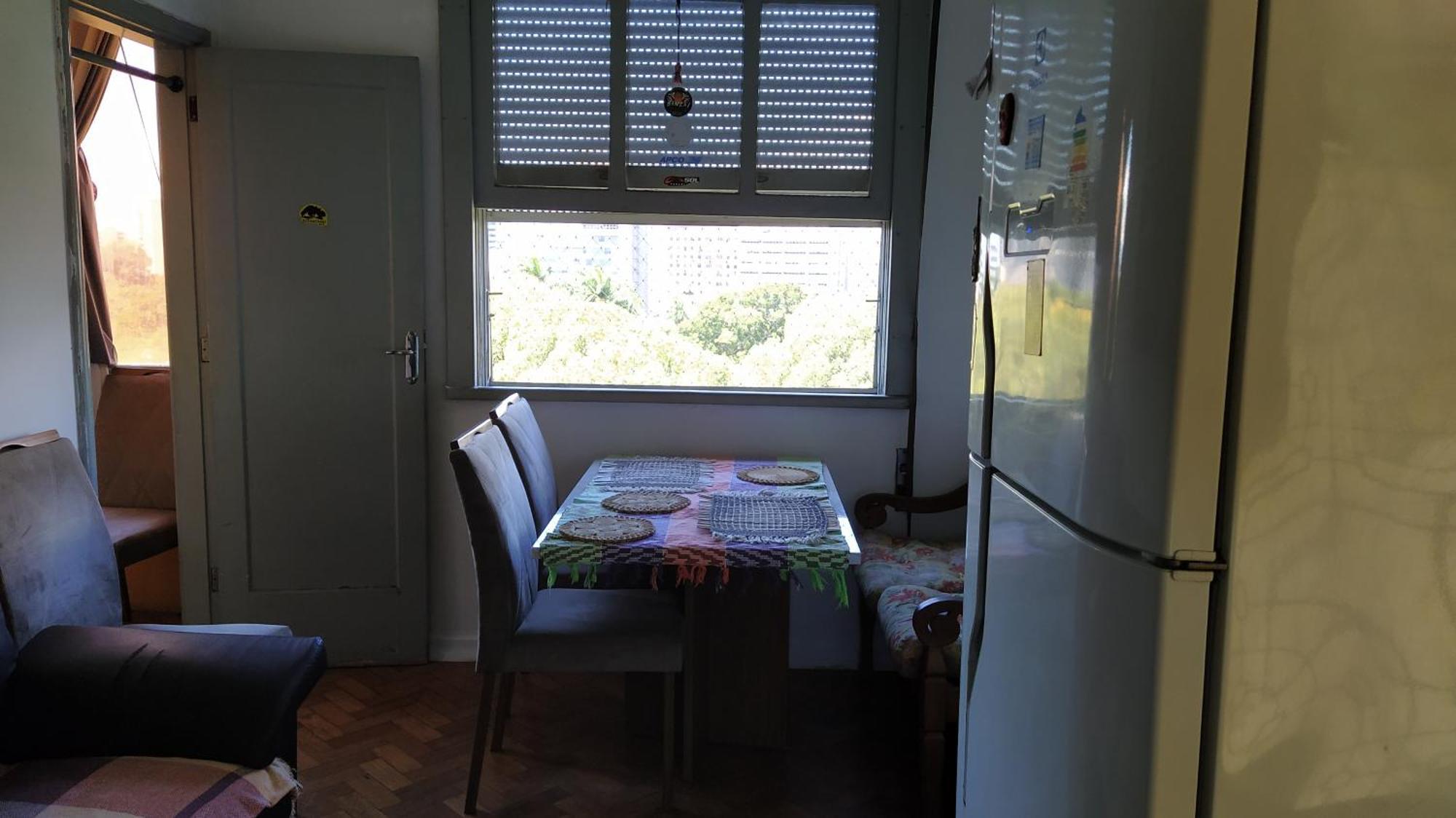 E Quartos Centro Apartamento