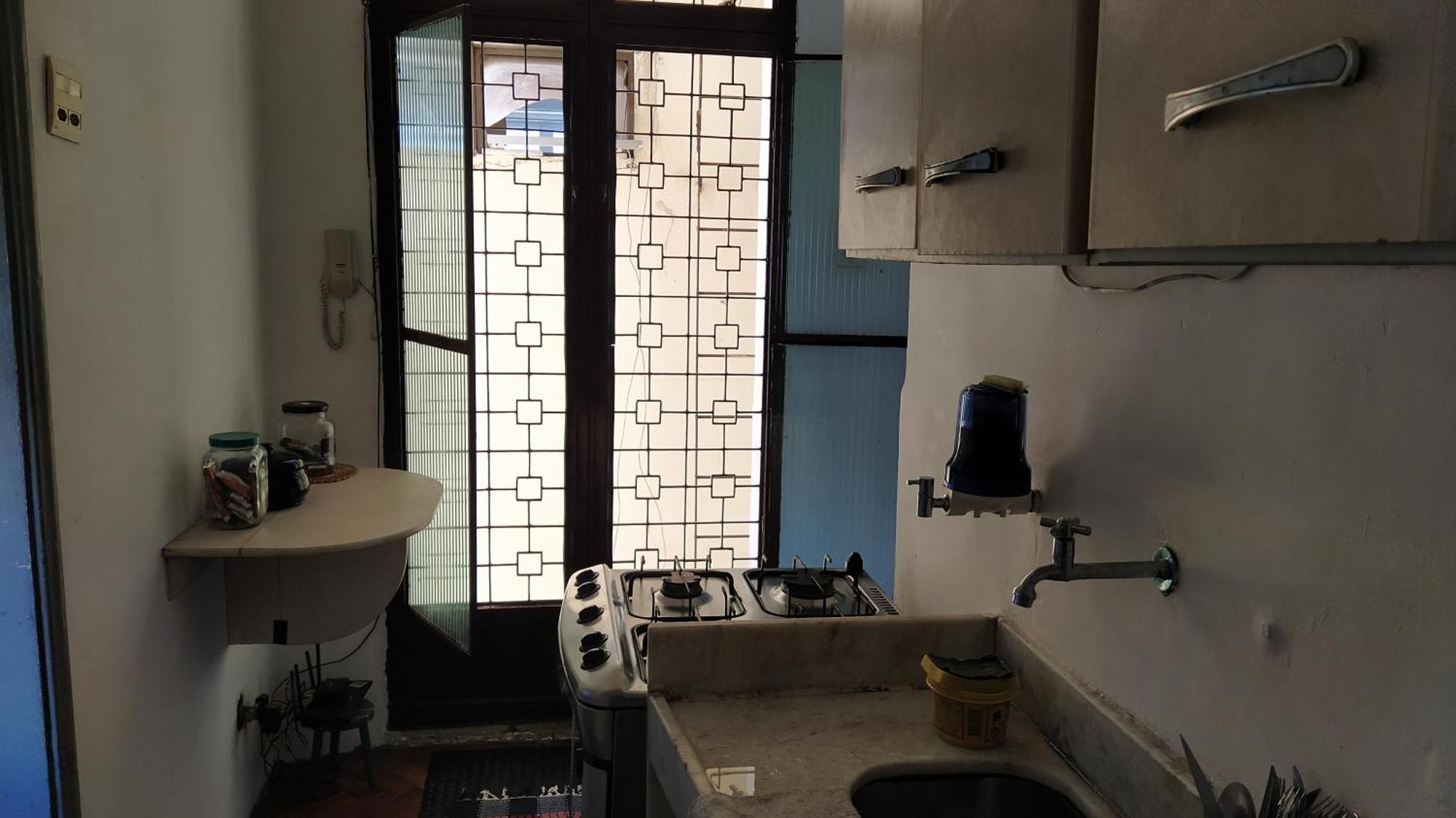 E Quartos Centro Apartamento *